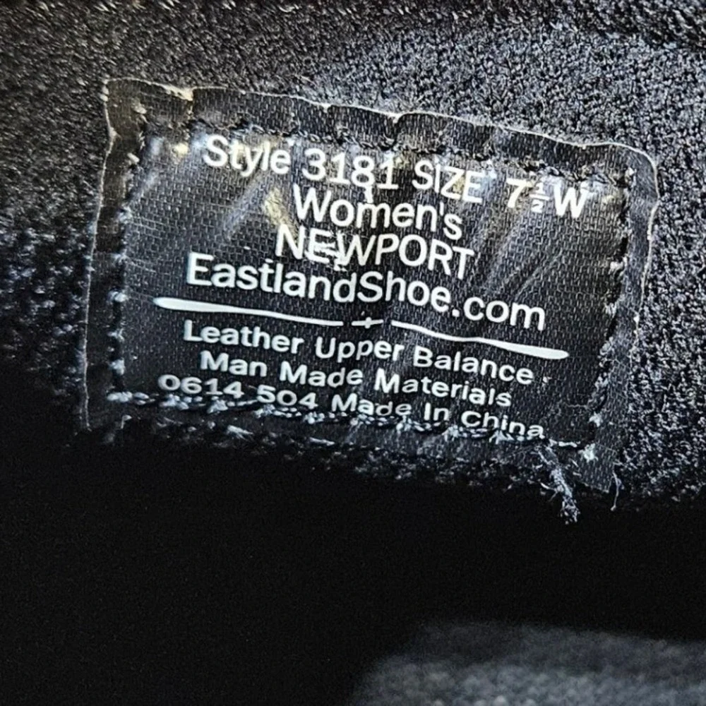 Eastland Black Newport Leather Slip On Loafers 7.5W WIDE Work Comfort Shoes Y2K